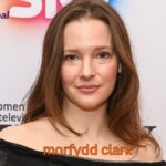 Morfydd Clark: Karriere, „Herr der Ringe“ & Privatleben erklärt